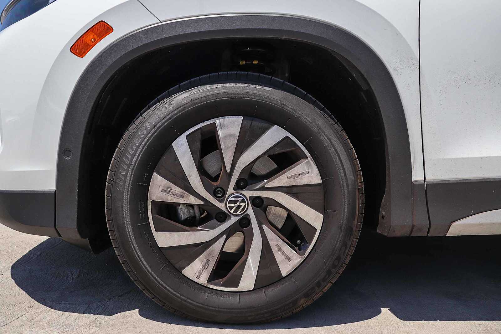 Thumbnail: 2025 Volkswagen Tiguan - 11