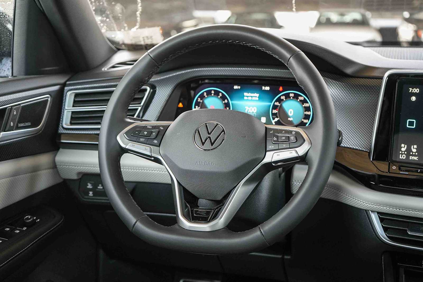 Thumbnail: 2026 Volkswagen Atlas - 17