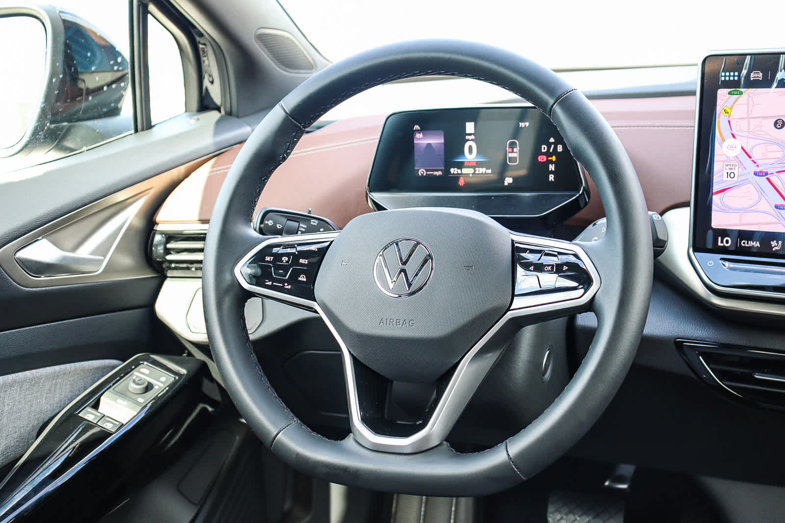 Thumbnail: 2025 Volkswagen ID.4 - 17