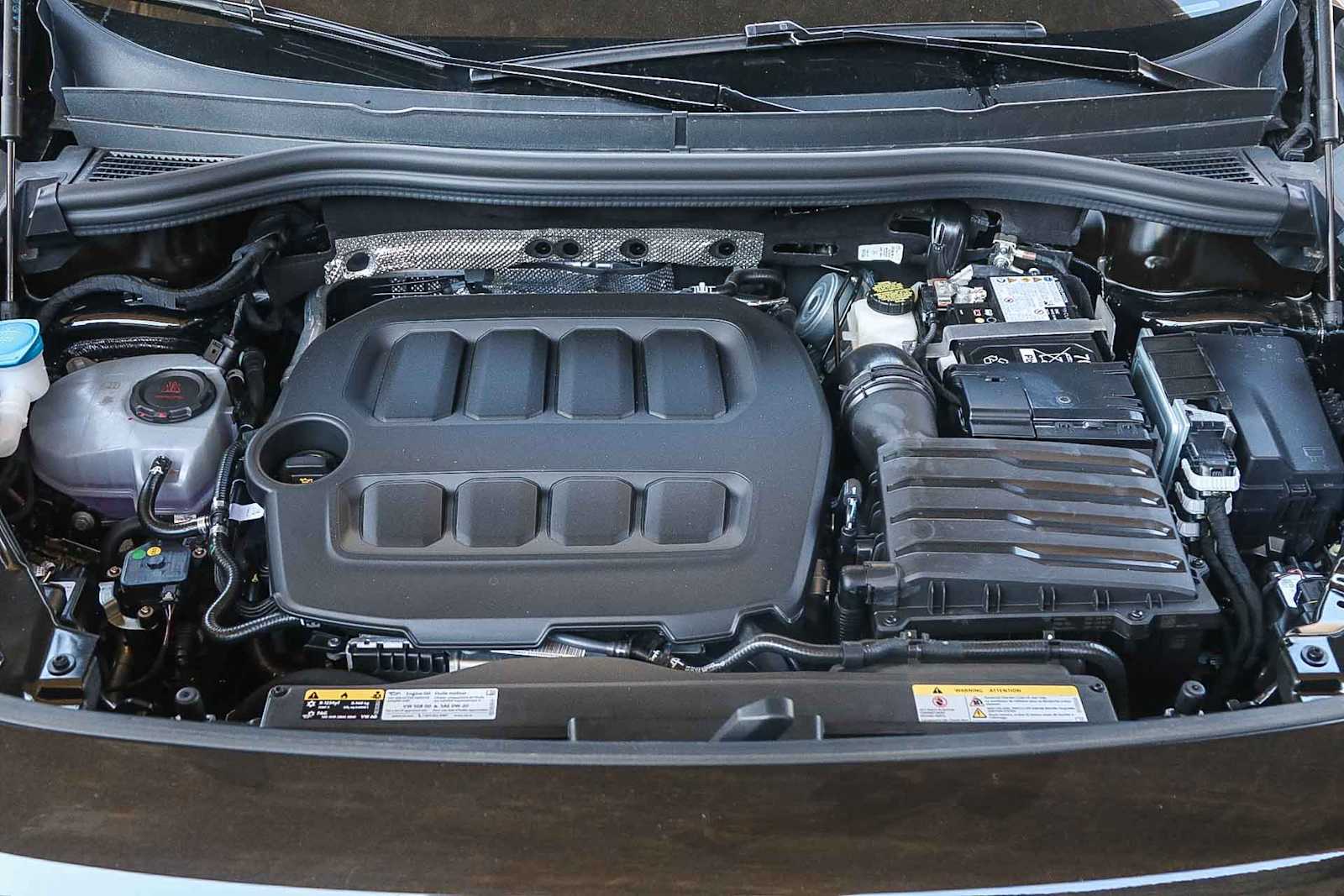 Thumbnail: 2025 Volkswagen Tiguan - 11