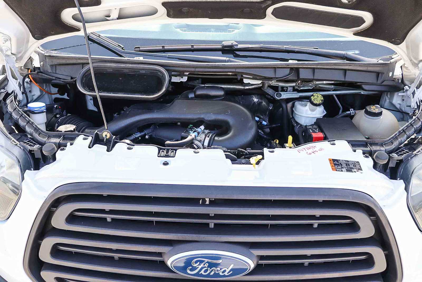 Thumbnail: 2015 Ford Transit Series - 30