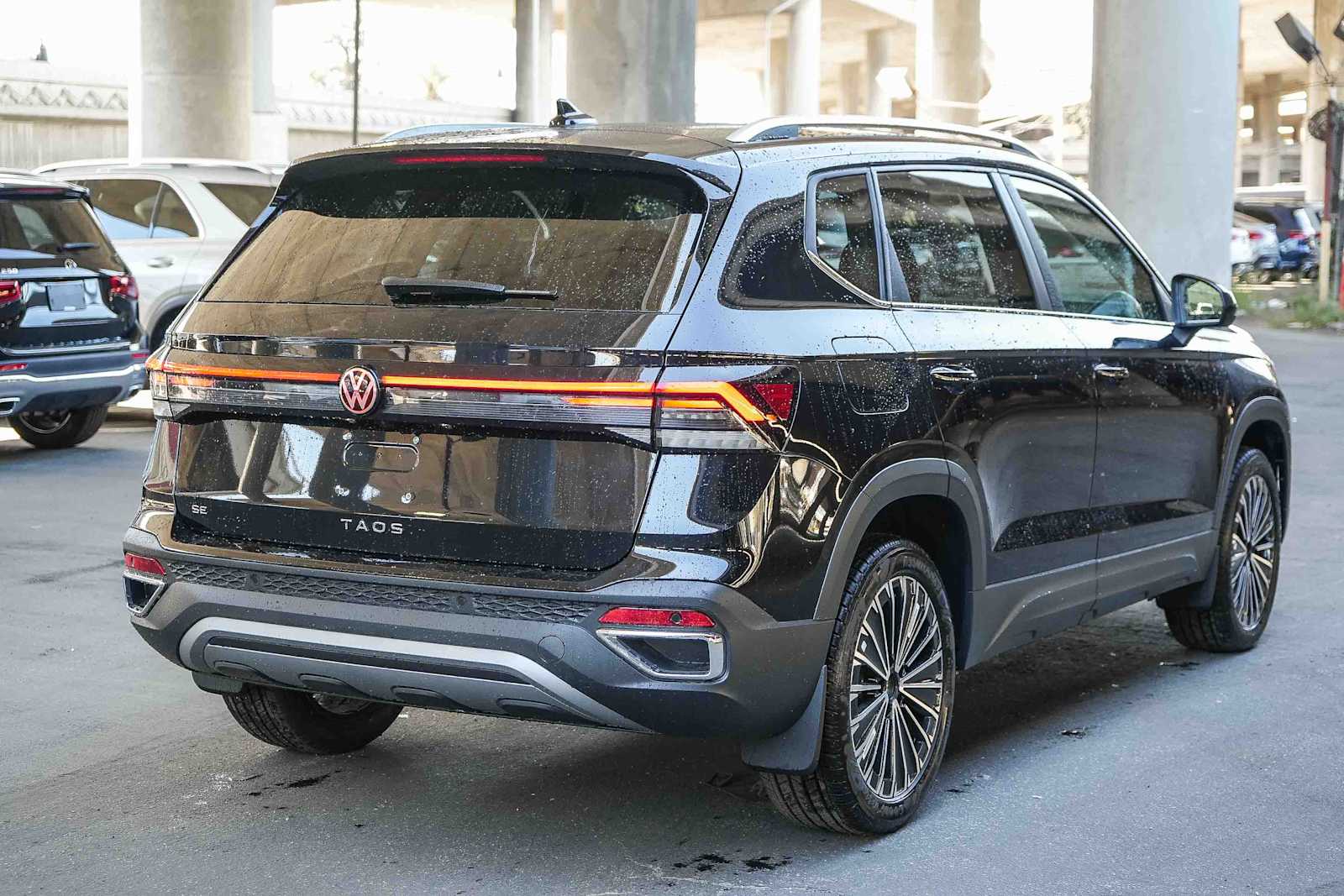 Thumbnail: 2026 Volkswagen Taos - 6