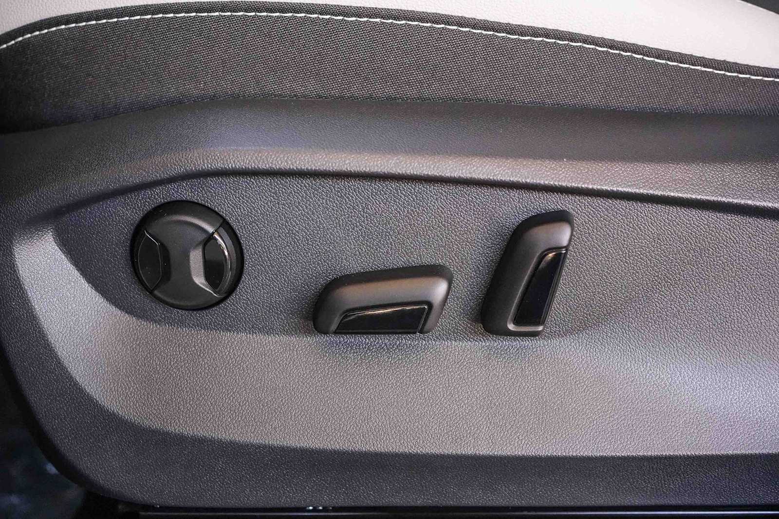 Thumbnail: 2026 Volkswagen Taos - 22