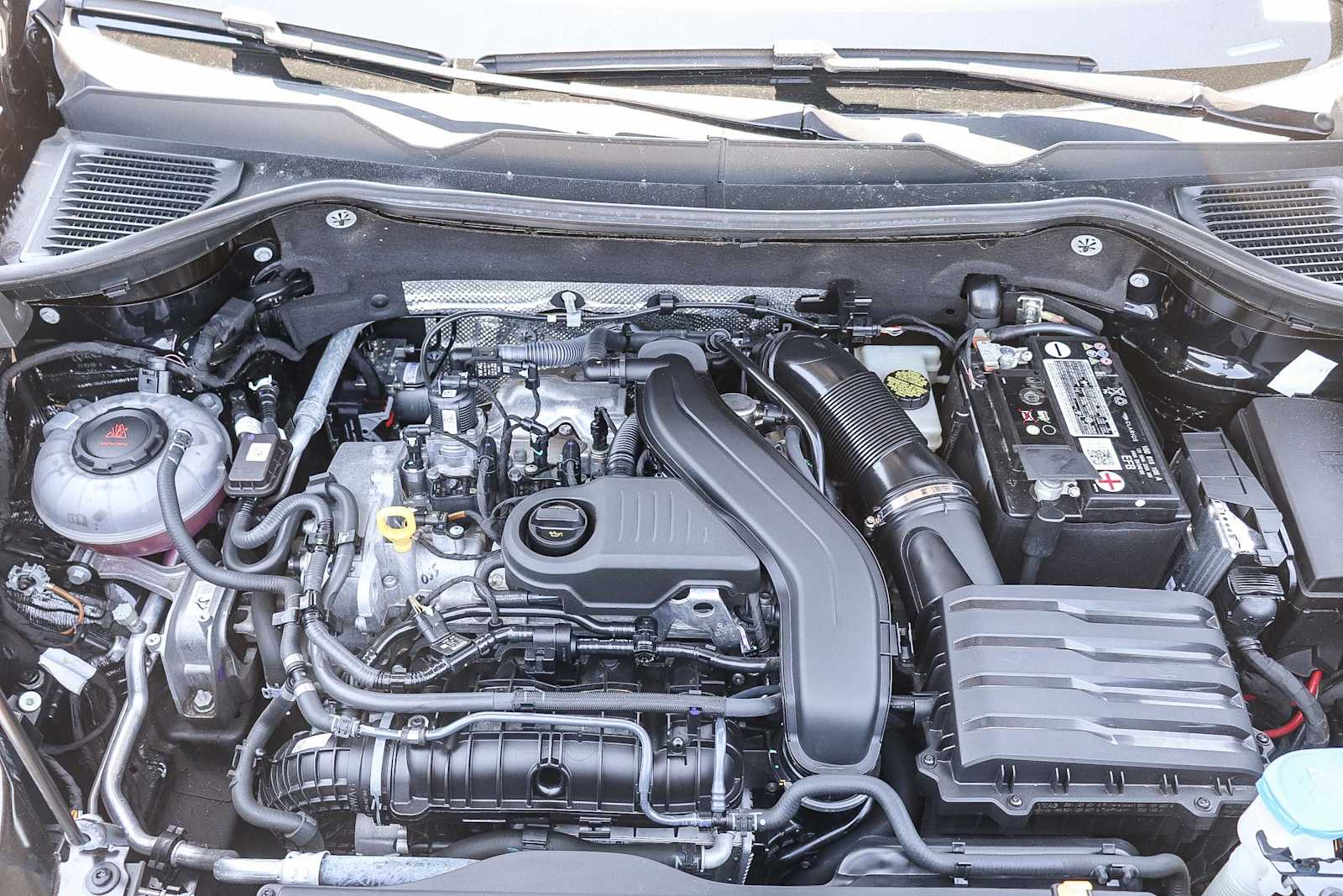 Thumbnail: 2022 Volkswagen Taos - 19