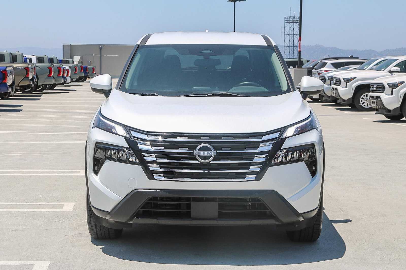 Used 2024 Nissan Rogue SV with VIN 5N1BT3BA9RC672444 for sale in Los Angeles, CA
