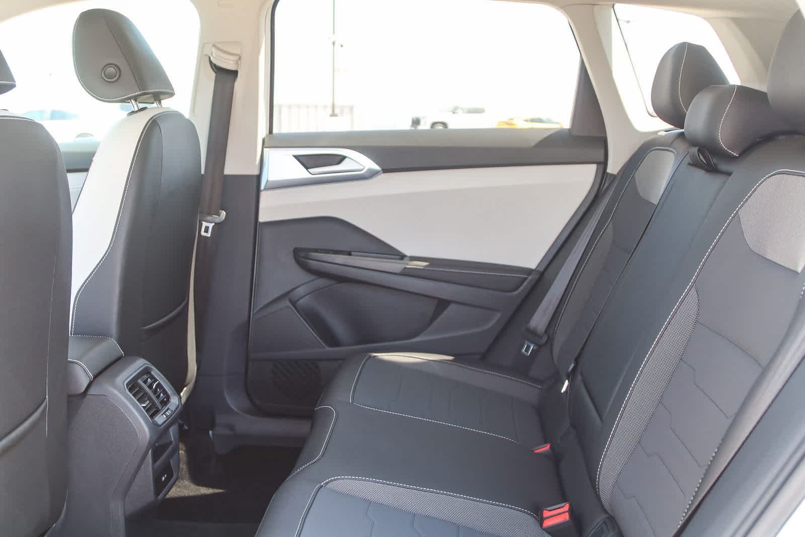 Thumbnail: 2025 Volkswagen Taos - 19