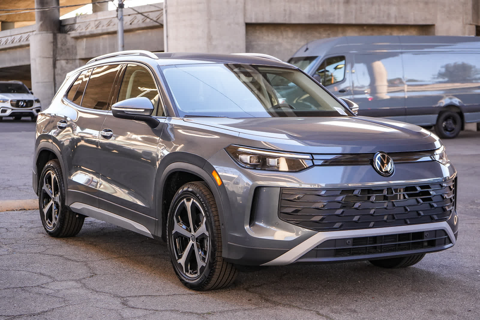 Thumbnail: 2026 Volkswagen Tiguan - 3