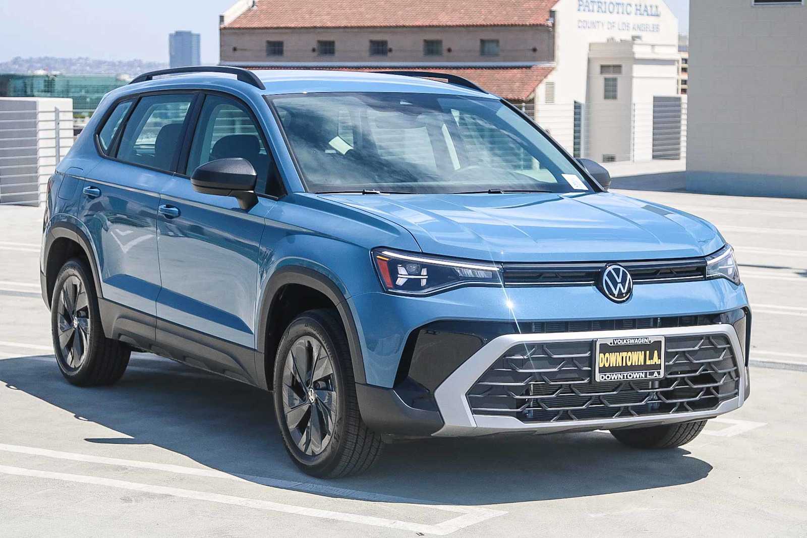 Thumbnail: 2025 Volkswagen Taos - 3