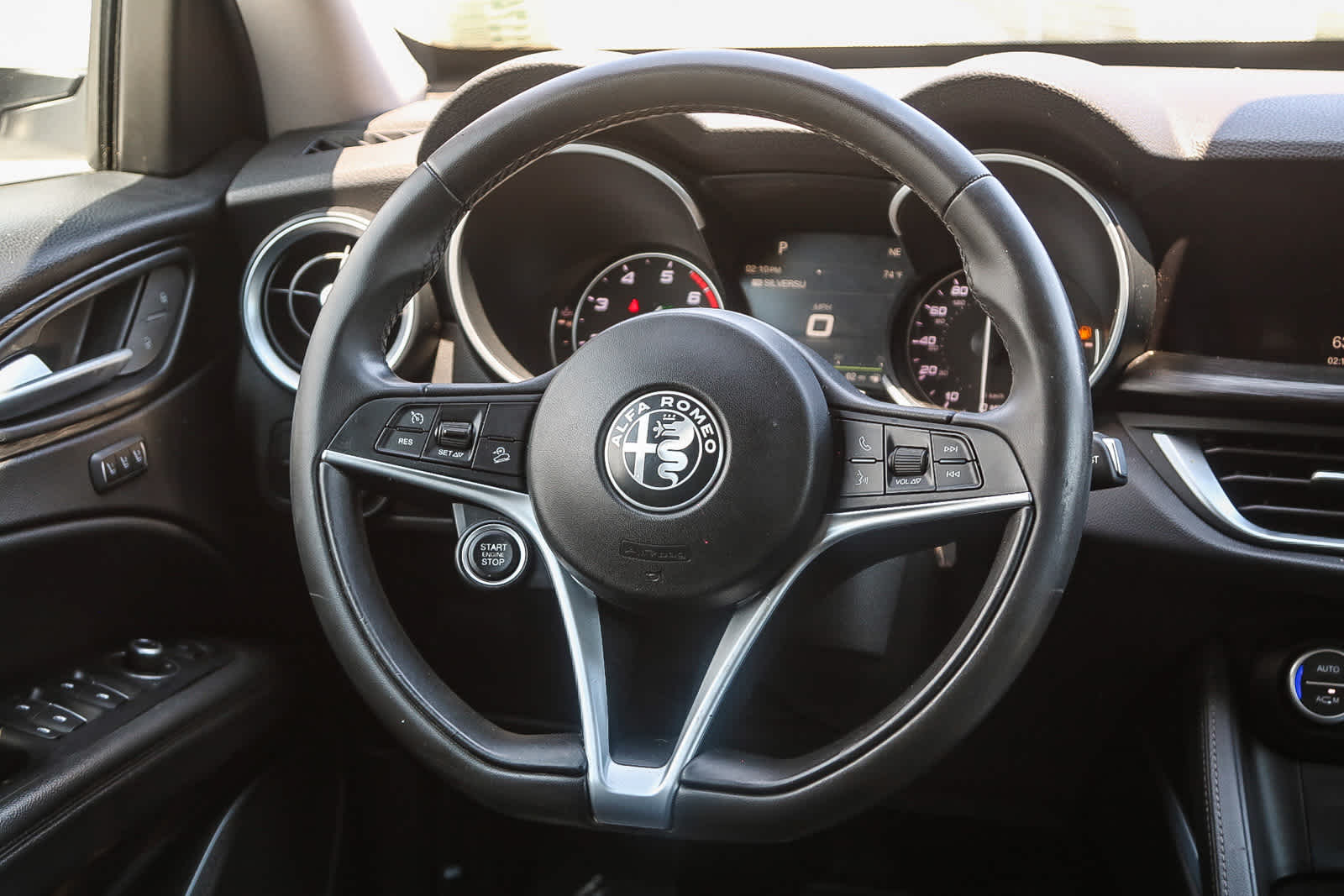 Thumbnail: 2019 Alfa Romeo Stelvio - 16