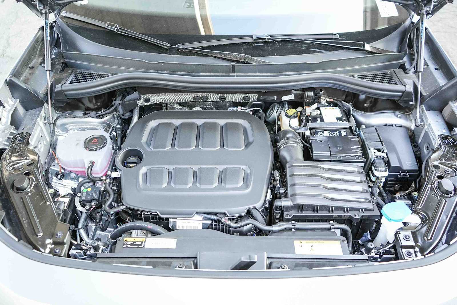 Thumbnail: 2026 Volkswagen Tiguan - 12