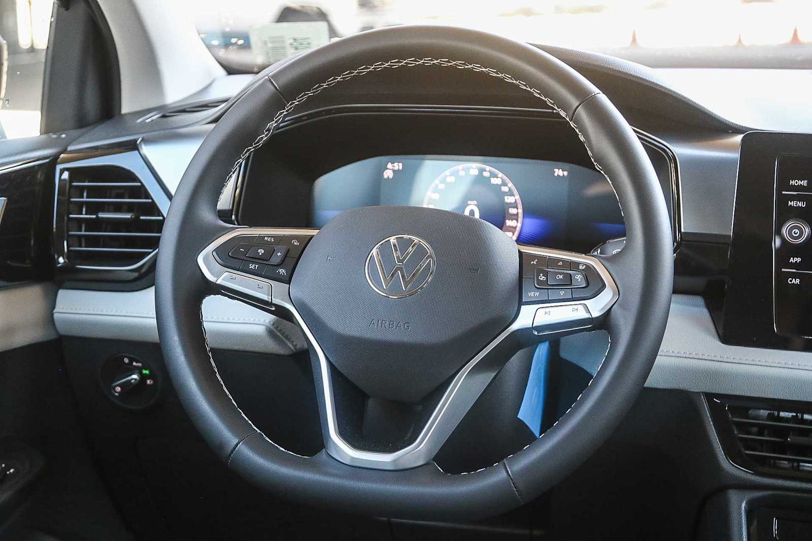 Thumbnail: 2025 Volkswagen Taos - 16