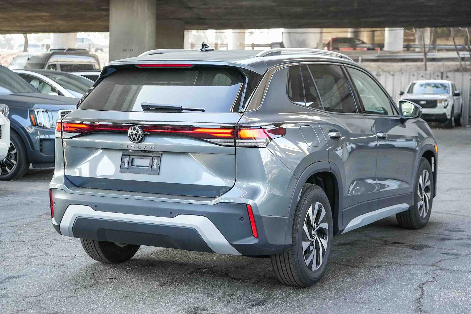 Thumbnail: 2026 Volkswagen Tiguan - 6