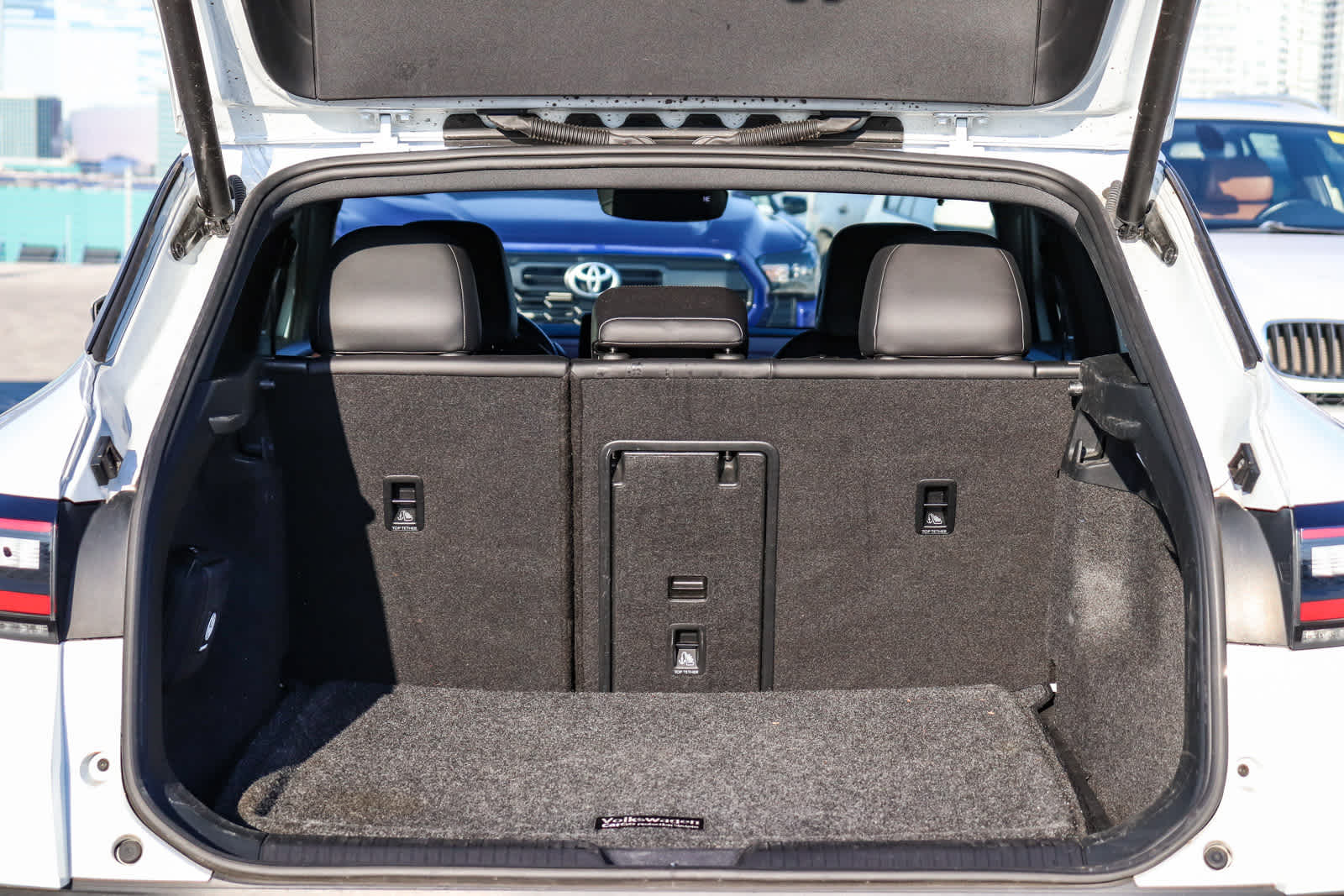 Thumbnail: 2021 Volkswagen ID.4 - 28