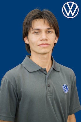 Staff member Brandon Marroquin from ID_322b90aea5b7