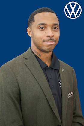 Staff member Shawn-Anthony Young from ID_322b90aea5b7