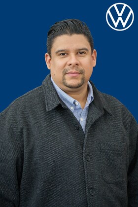 El miembro del personal Juan Henríquez de ID_9be8558451c4