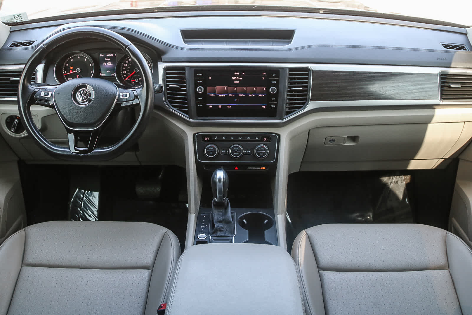 Thumbnail: 2018 Volkswagen Atlas - 12