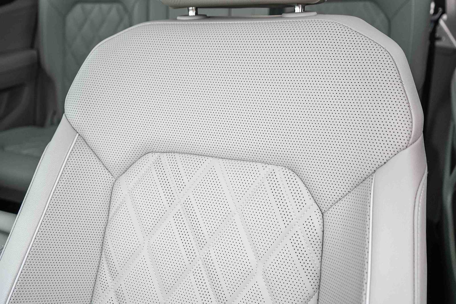 Thumbnail: 2025 Volkswagen Atlas - 27