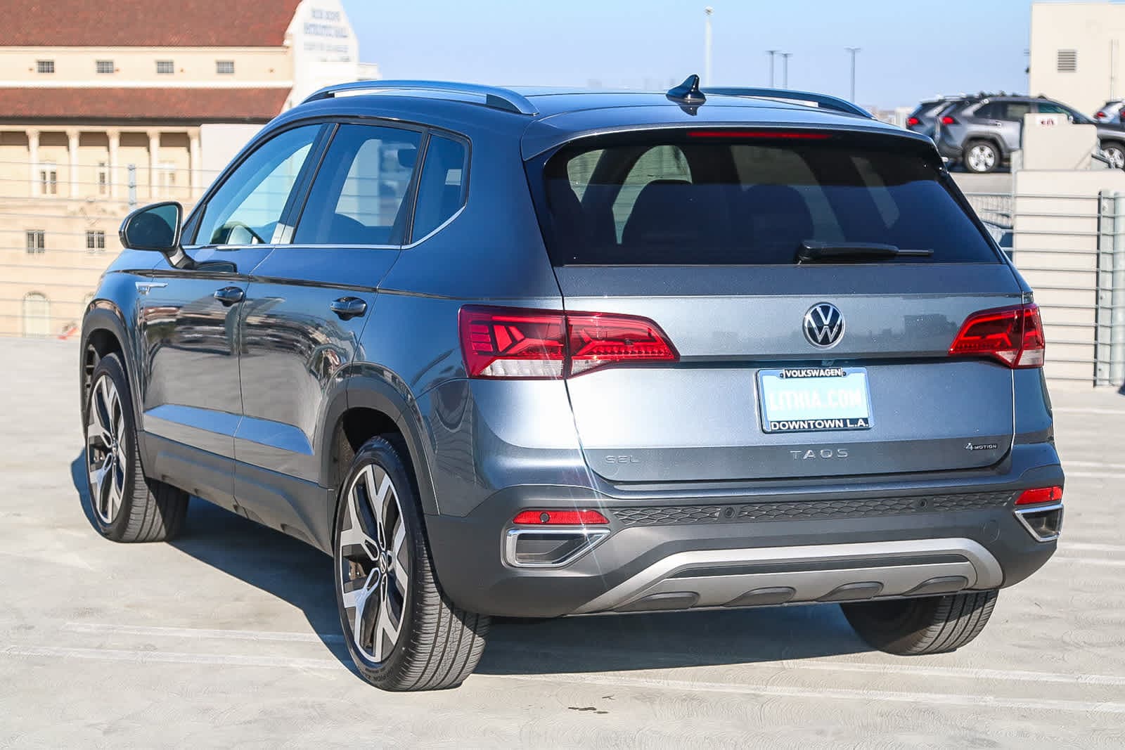 Thumbnail: 2022 Volkswagen Taos - 8