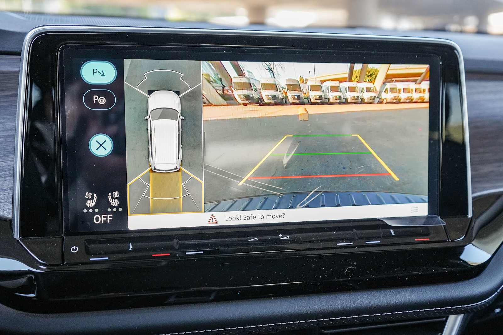 Thumbnail: 2026 Volkswagen Atlas - 26