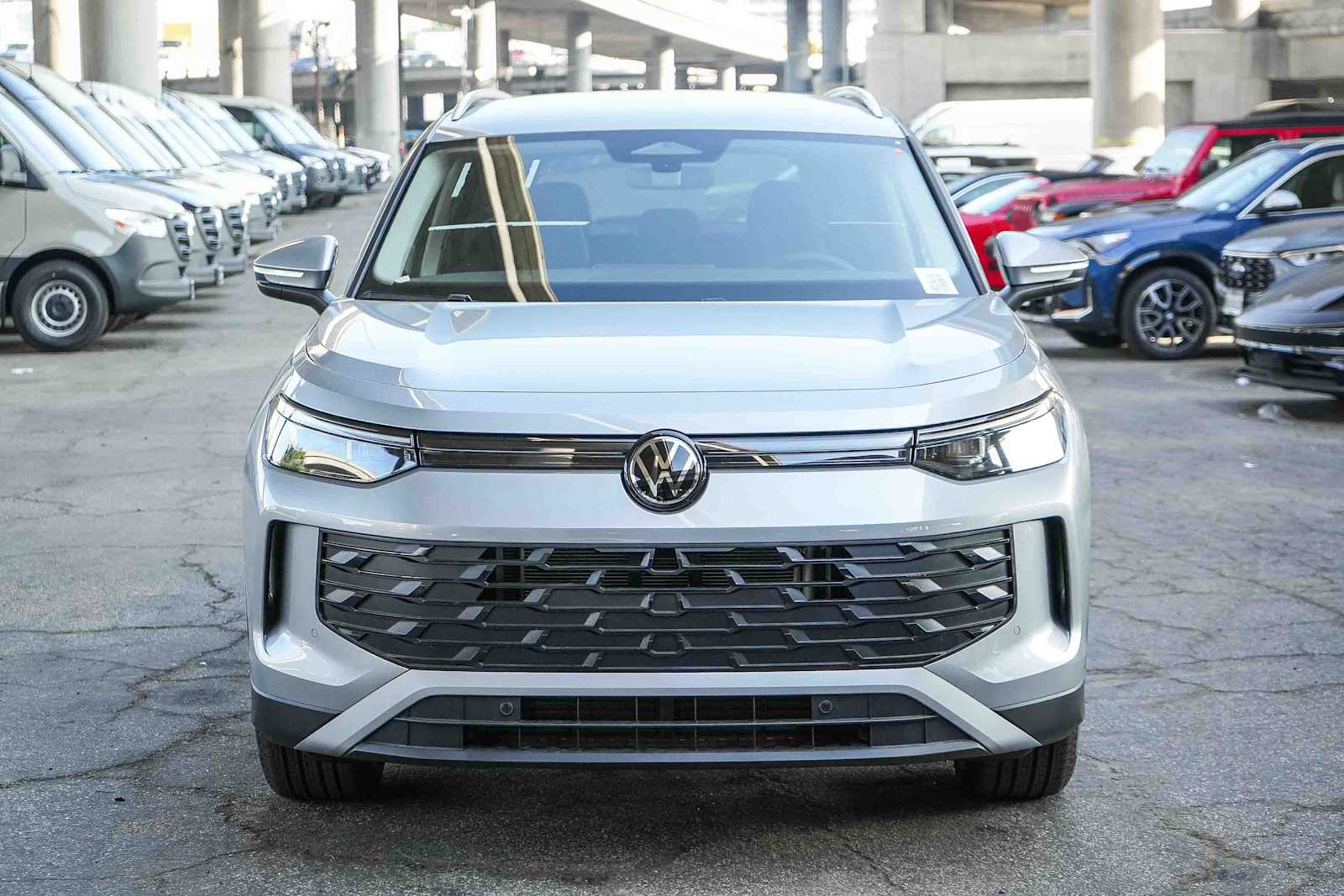 Thumbnail: 2026 Volkswagen Tiguan - 2