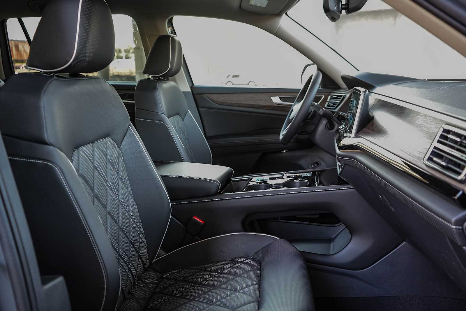 Thumbnail: 2026 Volkswagen Atlas - 18