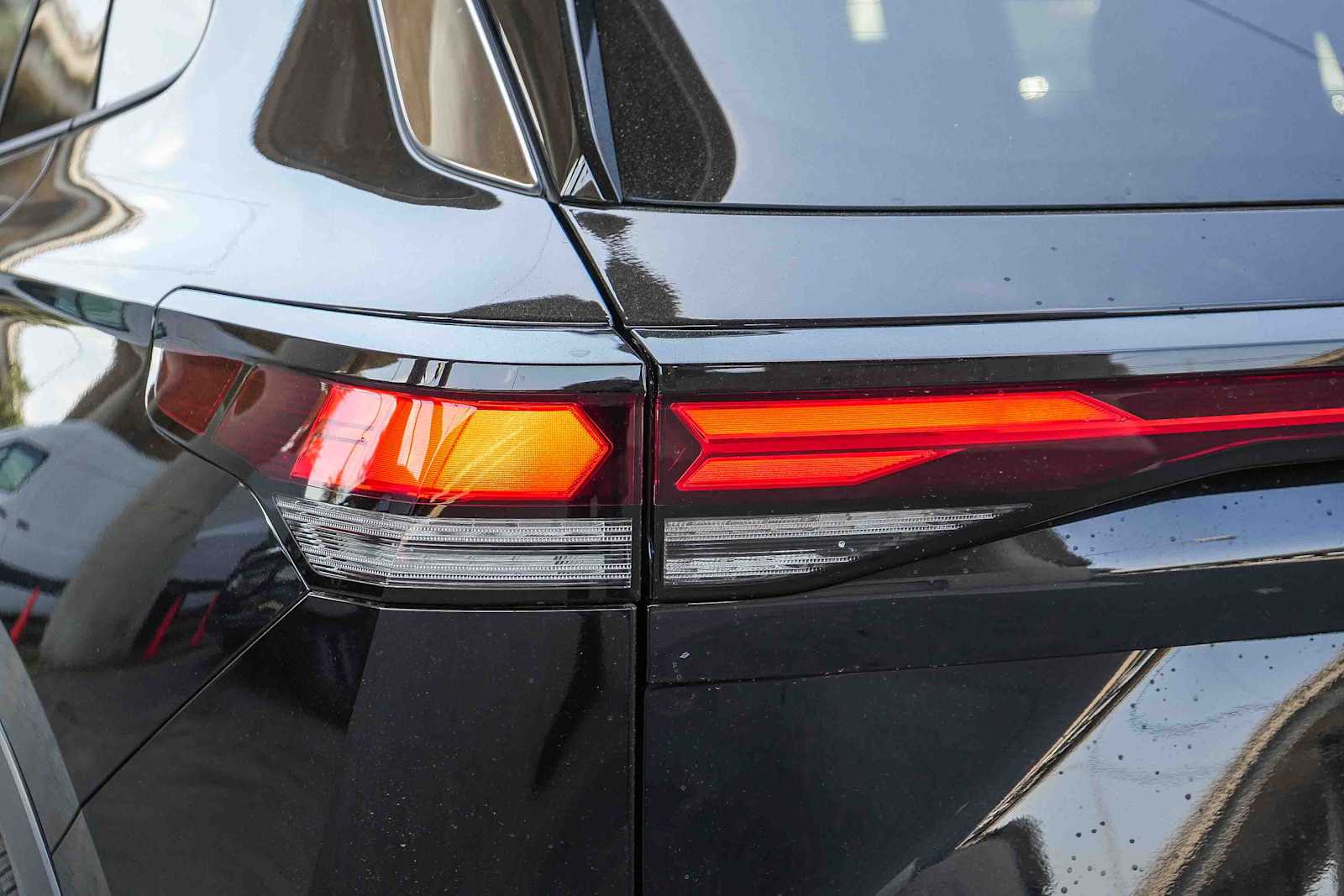 Thumbnail: 2026 Volkswagen Tiguan - 9