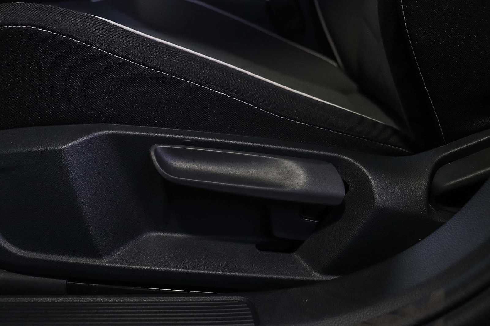 Thumbnail: 2026 Volkswagen Jetta - 23