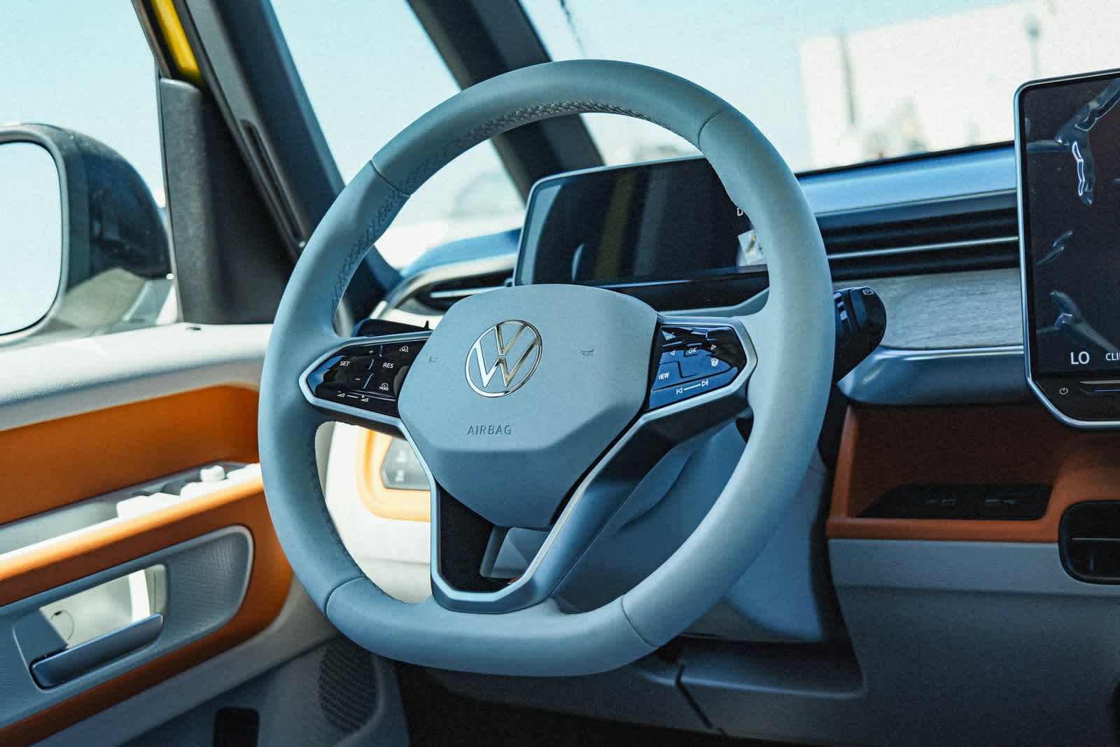 Thumbnail: 2025 Volkswagen ID.Buzz - 17