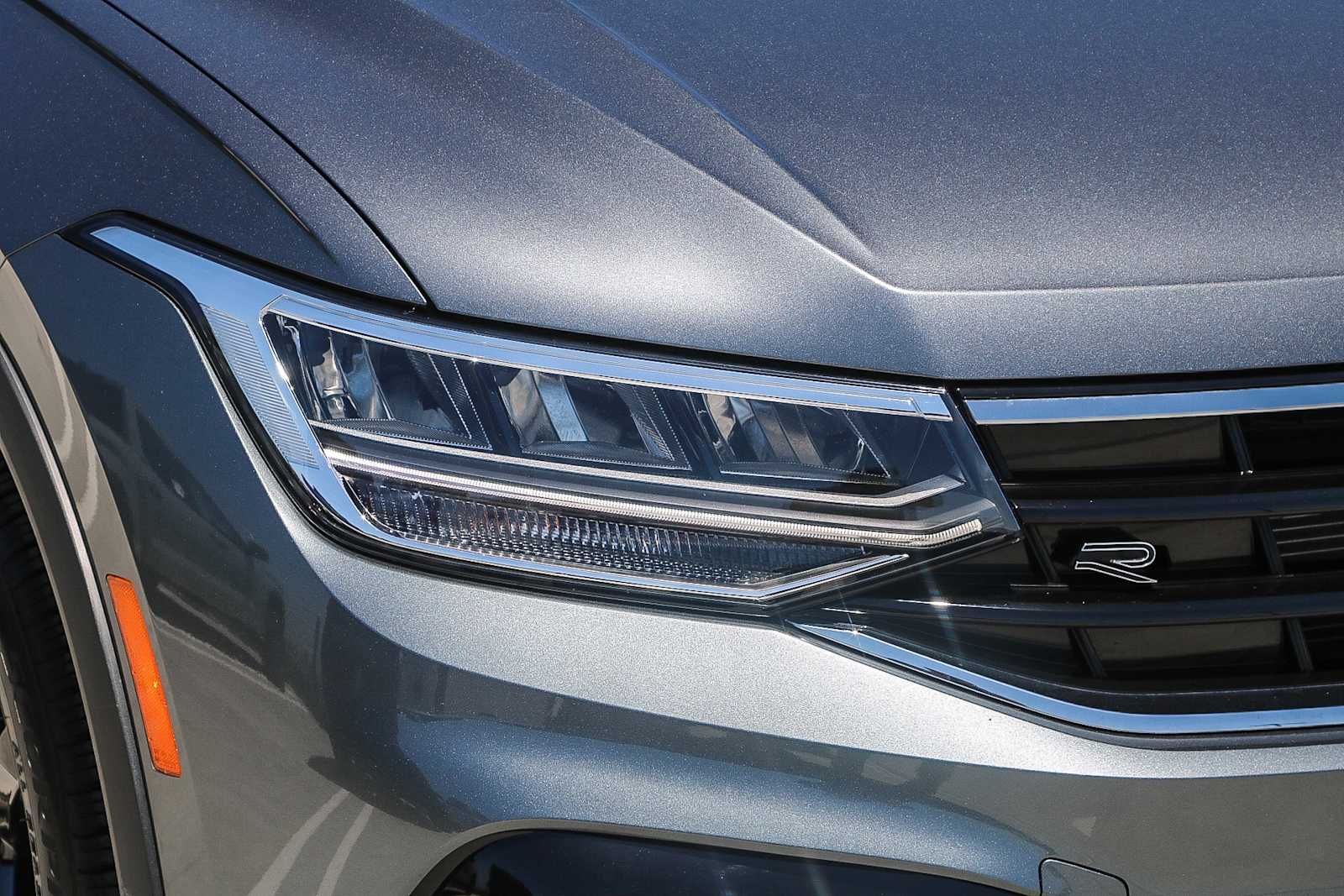 Thumbnail: 2024 Volkswagen Tiguan - 4