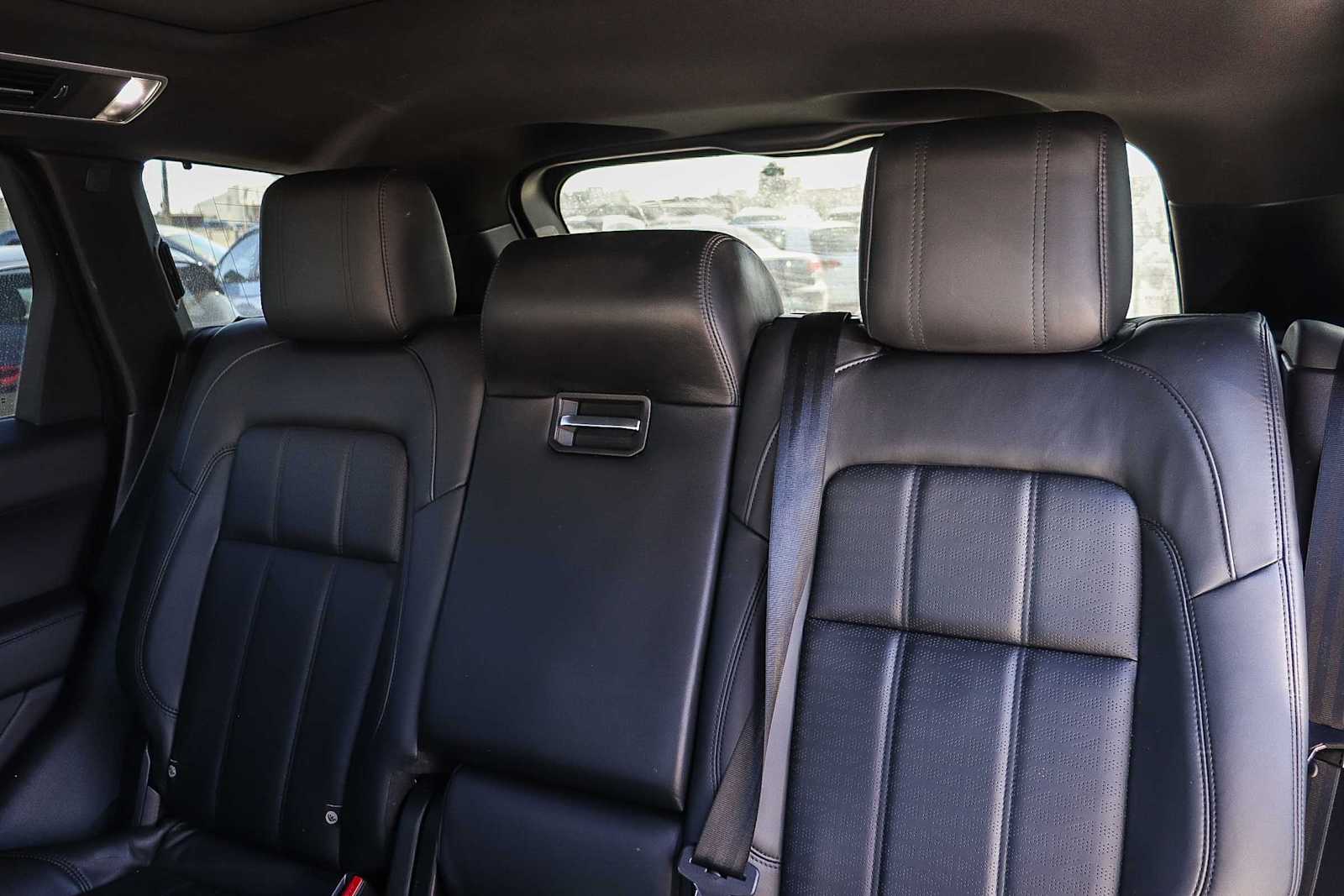 Thumbnail: 2018 Land Rover Range Rover Sport - 17