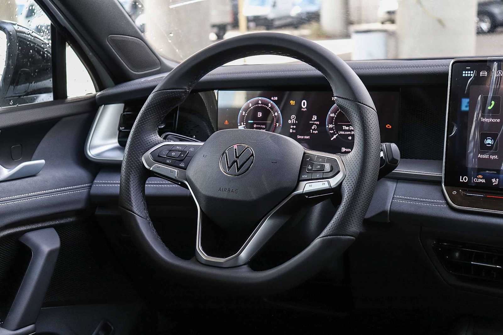 Thumbnail: 2026 Volkswagen Tiguan - 16