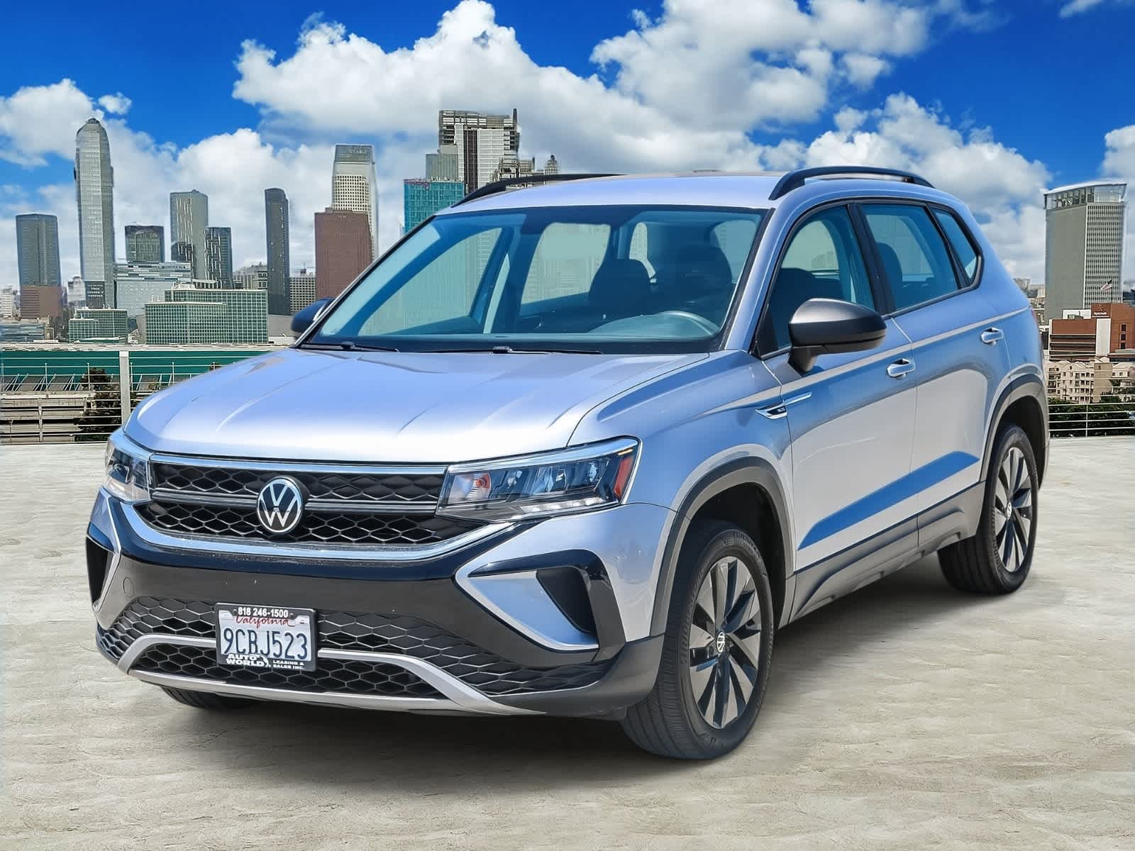 Thumbnail: 2022 Volkswagen Taos - 1