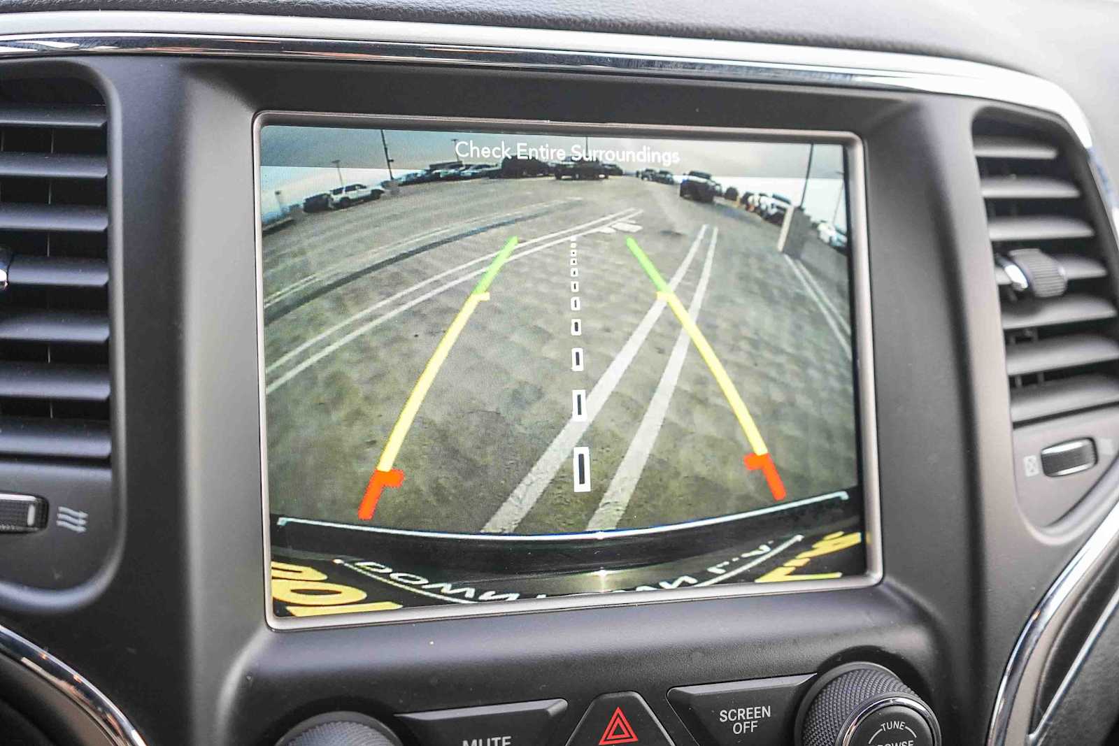 Thumbnail: 2018 Jeep Grand Cherokee - 23