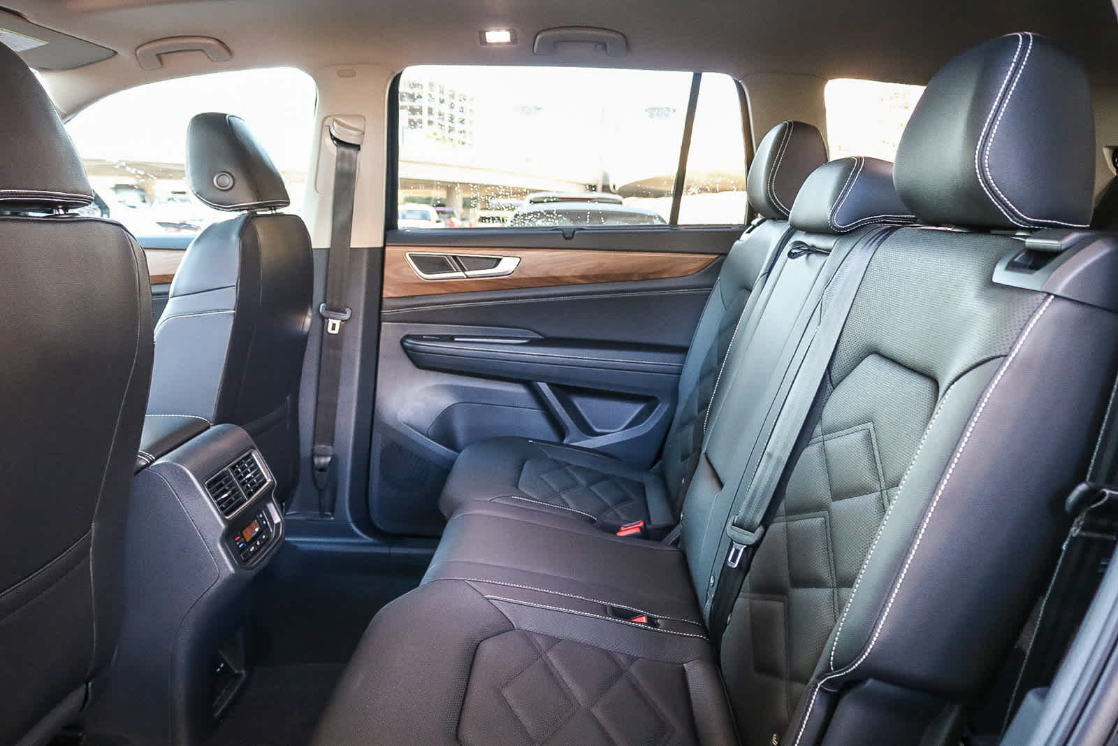 Thumbnail: 2026 Volkswagen Atlas - 20