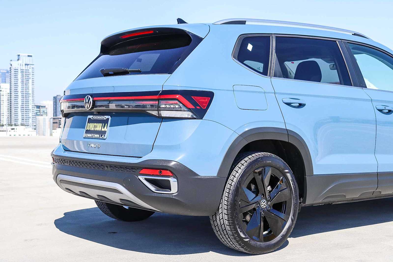 Thumbnail: 2025 Volkswagen Taos - 9