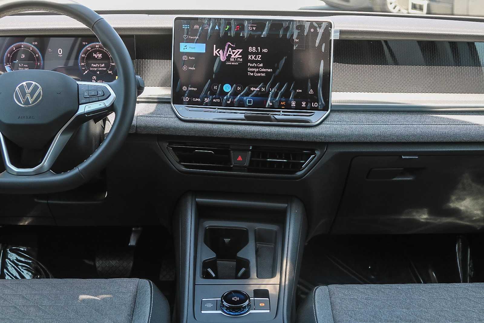 Thumbnail: 2025 Volkswagen Tiguan - 14