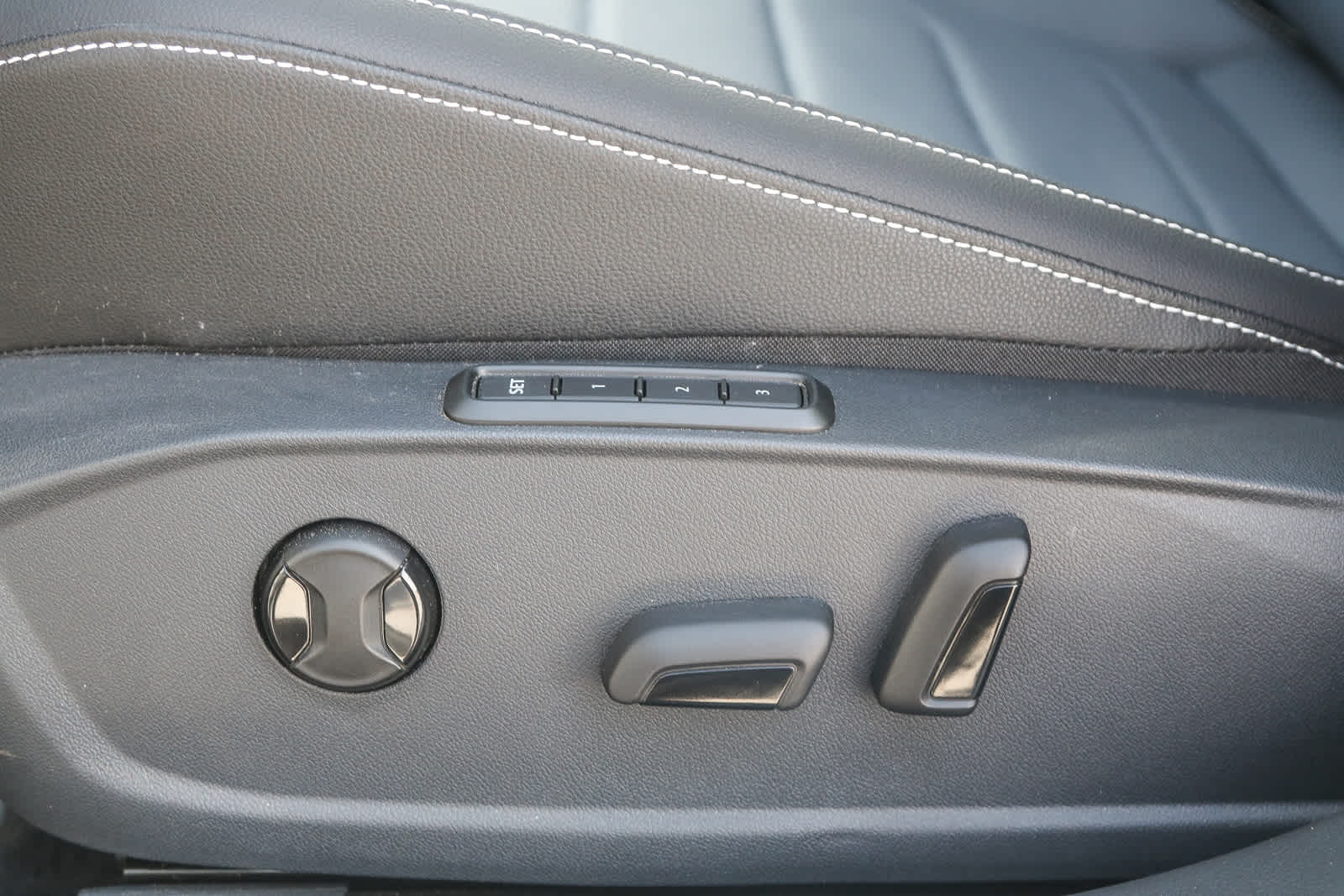 Thumbnail: 2025 Volkswagen Jetta - 22