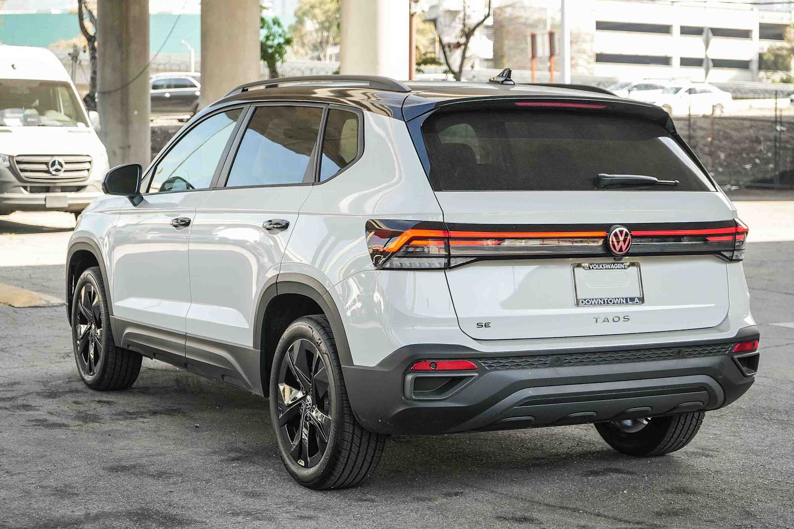 Thumbnail: 2026 Volkswagen Taos - 8