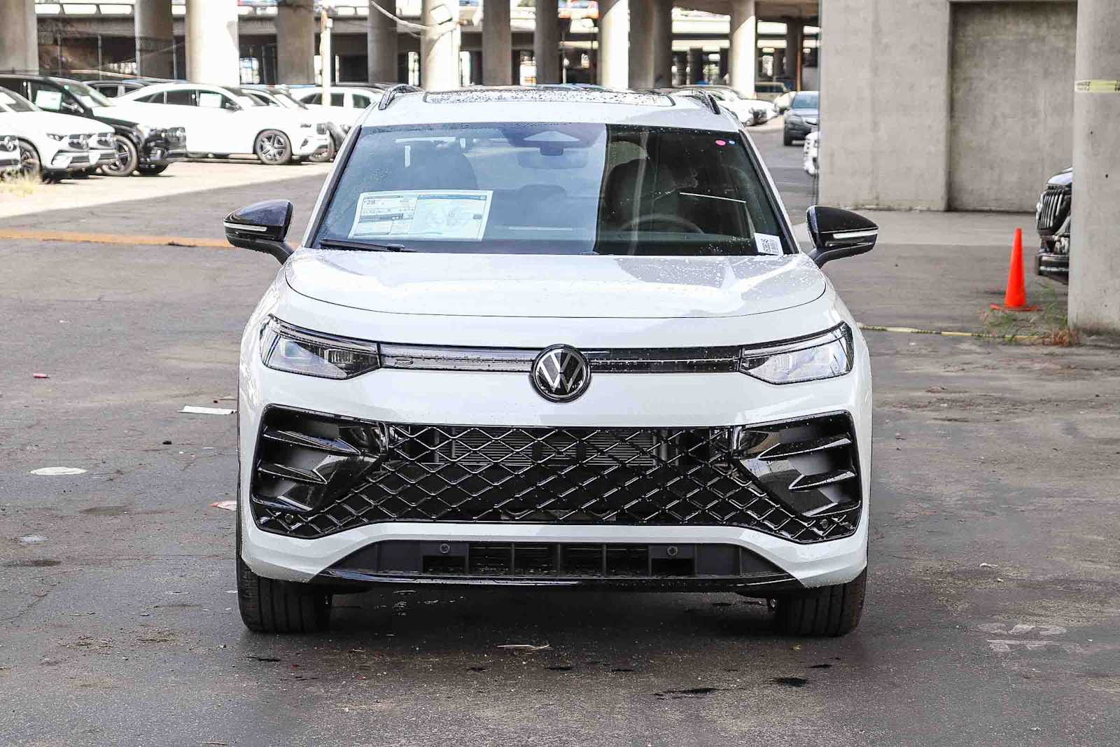 Thumbnail: 2026 Volkswagen Tiguan - 2