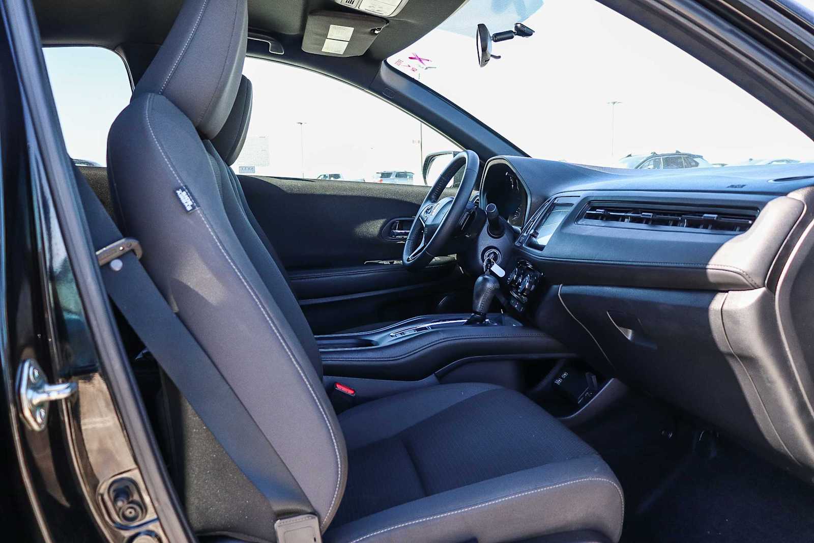 Thumbnail: 2021 Honda HR-V - 15