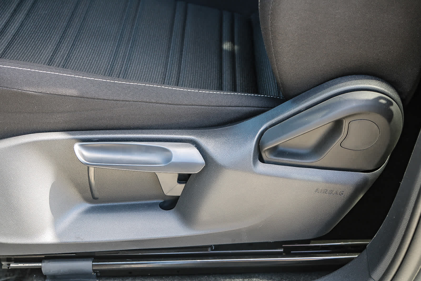2024 Volkswagen Tiguan S 22