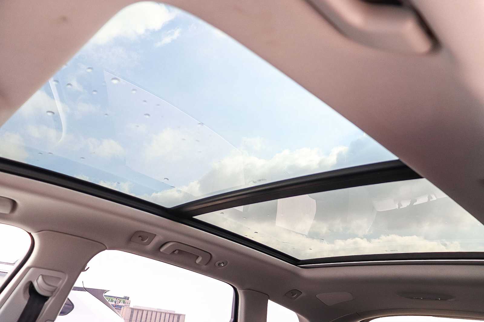 Thumbnail: 2024 Audi Q7 - 25