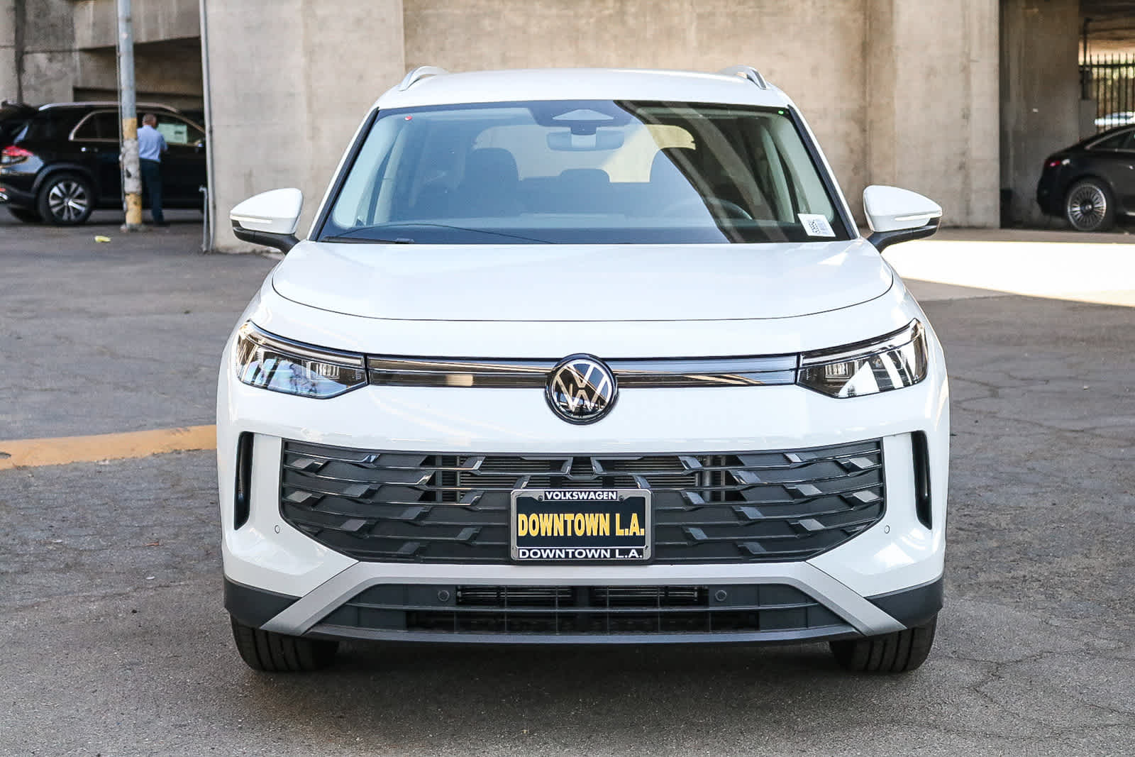 Thumbnail: 2025 Volkswagen Tiguan - 2