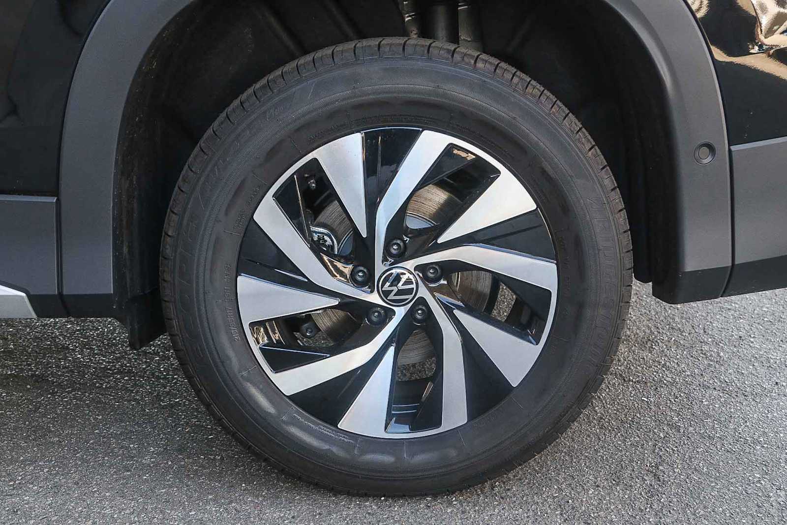 Thumbnail: 2025 Volkswagen Tiguan - 10