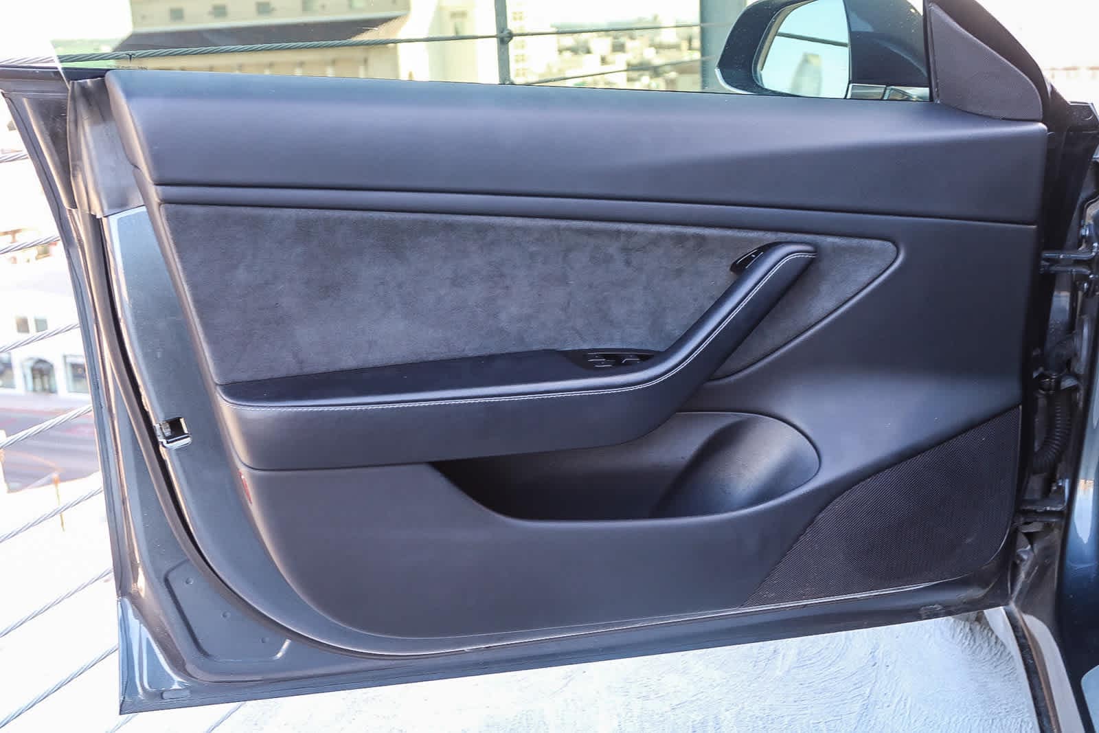 Thumbnail: 2018 Tesla Model 3 - 21