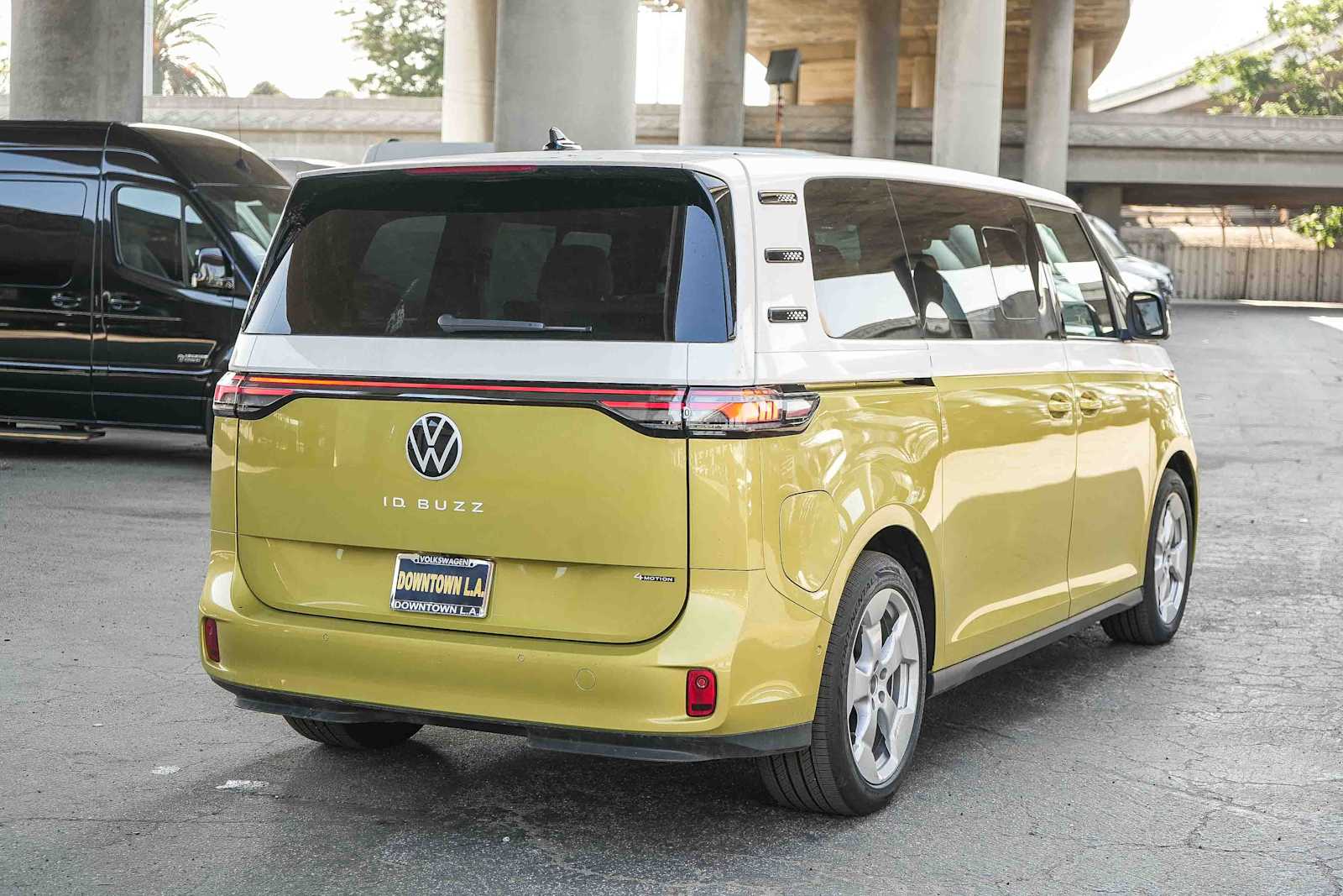 Thumbnail: 2025 Volkswagen ID.Buzz - 6