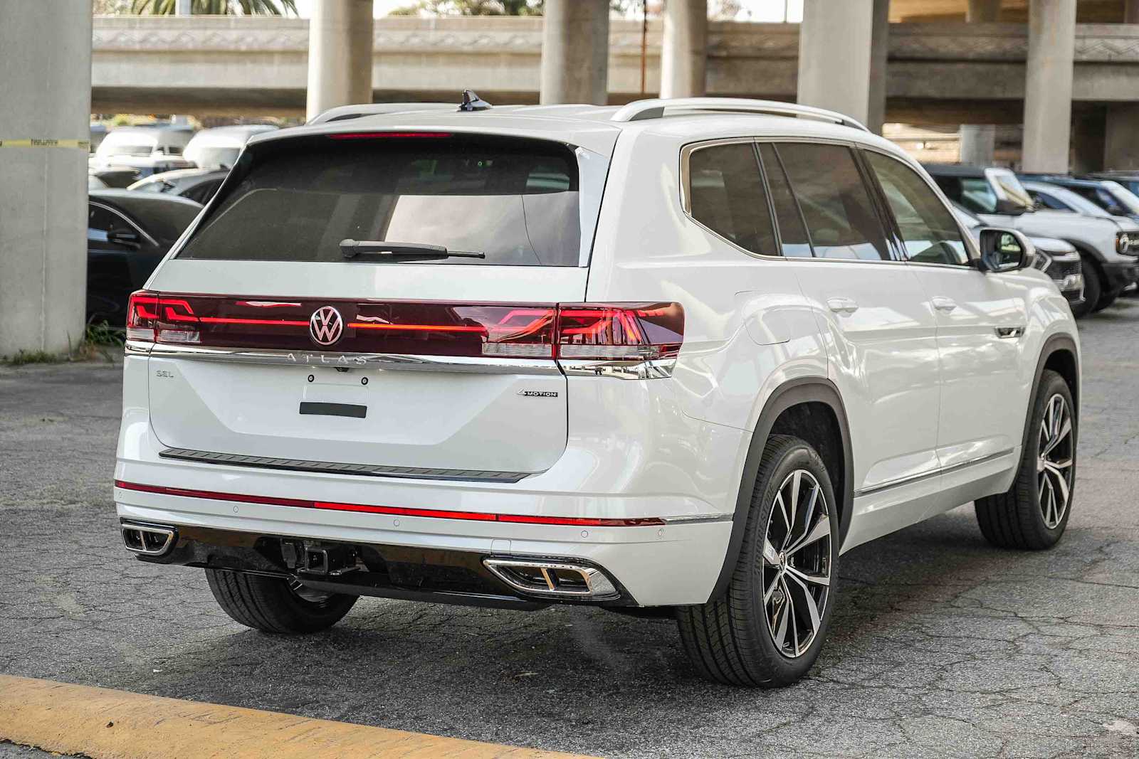 Thumbnail: 2026 Volkswagen Atlas - 6