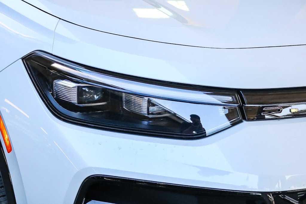 New 2025 Volkswagen Tiguan 2.0T SE R-Line Black SUV