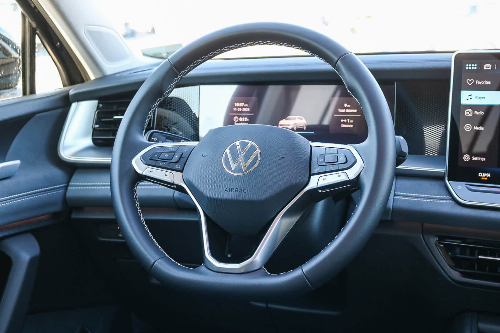Thumbnail: 2026 Volkswagen Tiguan - 17